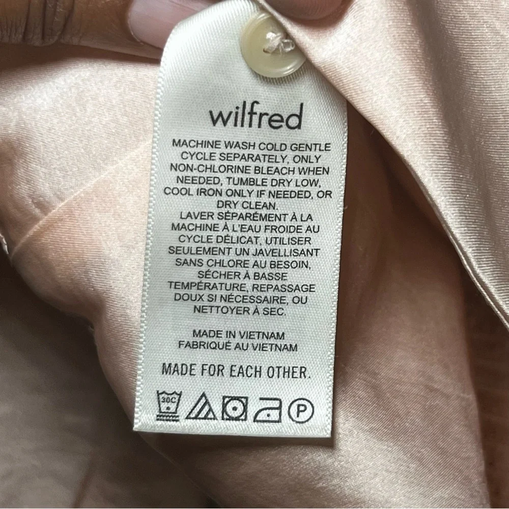 Wilfred Aritzia Satin Blush Women's Romantic  Smocked Blouse Size L - Picture 8 of 16